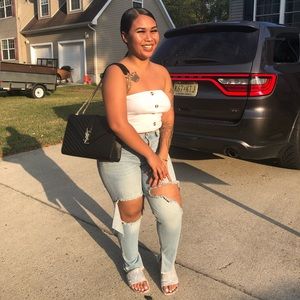 Meet your Posher, Dea